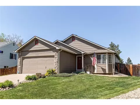 5369 Badger Ln, Longmont, CO 80504 photo 2