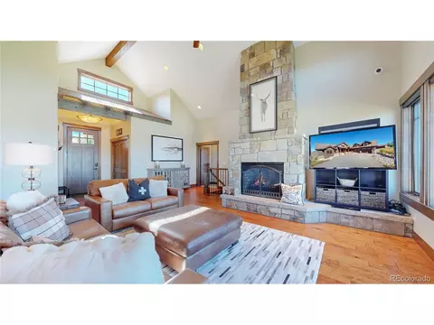 995 Shoshoni Ln, Granby, CO 80446