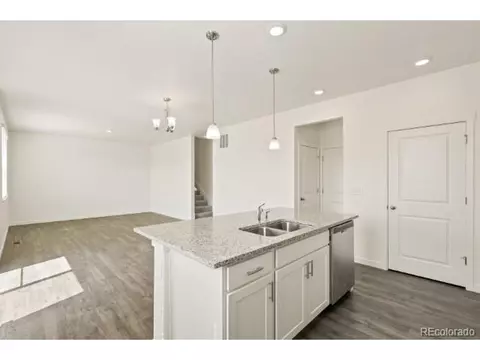 27501 E Cedar Ave, Aurora, CO 80018 photo 9