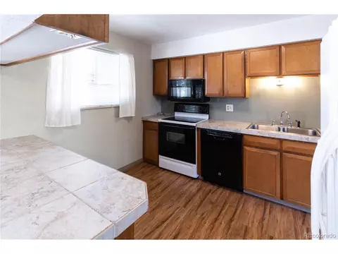 6841 W 68th Pl, Arvada, CO 80003 photo 6