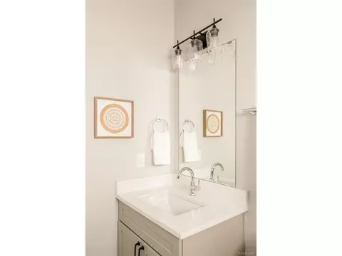 Bath - 7035 E 38th Ave #2, Denver, CO 80207 photo 5 of 6
