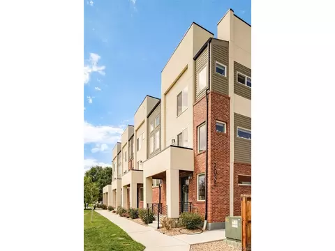 Exterior - 7035 E 38th Ave #2, Denver, CO 80207 photo 2 of 5