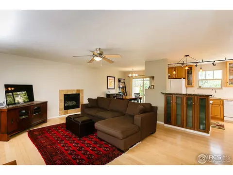 1465 Chambers Dr, Boulder, CO 80305 photo 2