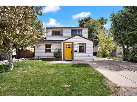 5570 Otis Ct, Arvada, CO 80002