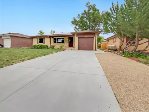 1320 S Eaton Ct, Lakewood, CO 80232