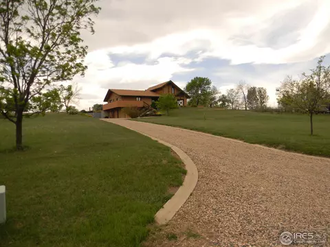 2717 Martingale Dr, Berthoud, CO 80513 photo 2