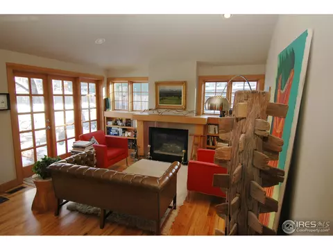 1057 8th St, Boulder, CO 80302 photo 2