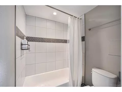 2960 Grape St, Denver, CO 80207 photo 31