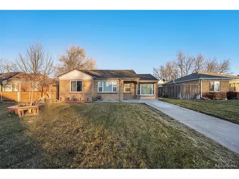 2960 Grape St, Denver, CO 80207 photo 3