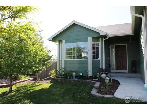 2152 Santa Fe Dr, Longmont, CO 80504 photo 2
