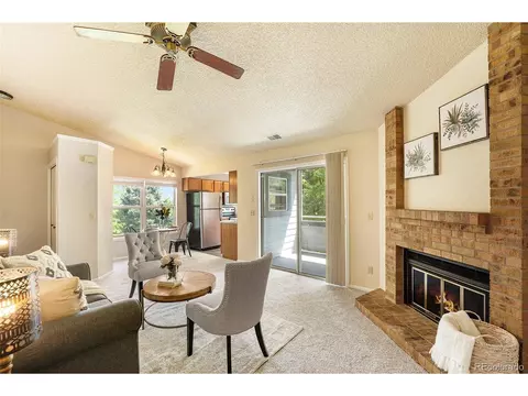 8045 W Eastman Pl #203, Lakewood, CO 80227