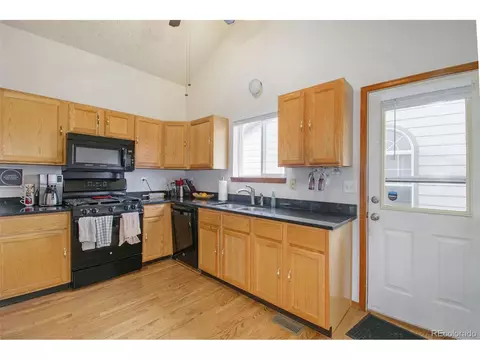 17665 E Brunswick Pl, Aurora, CO 80013 photo 12