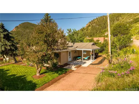 136 High St, Palmer Lake, CO 80133