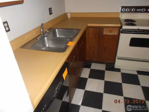 1102 4th Ave, Lyons, CO 80540 photo 2