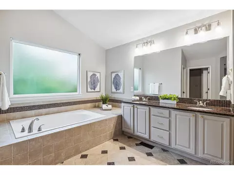 15033 E Maplewood Dr, Centennial, CO 80016 photo 26