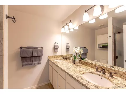 5566 E Davies Pl, Centennial, CO 80122 photo 24