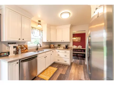 5566 E Davies Pl, Centennial, CO 80122 photo 11