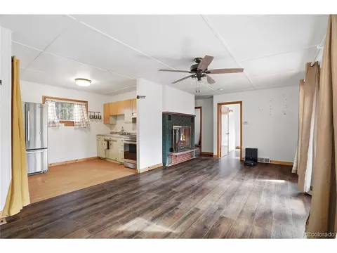 Living - 134 Aspen Dr, Lyons, CO 80540 photo 3 of 4