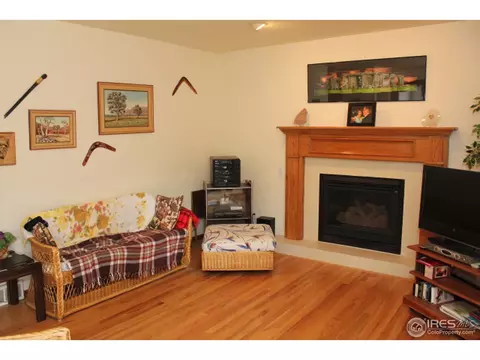 2507 Mapleton Ct, Longmont, CO 80503 photo 2