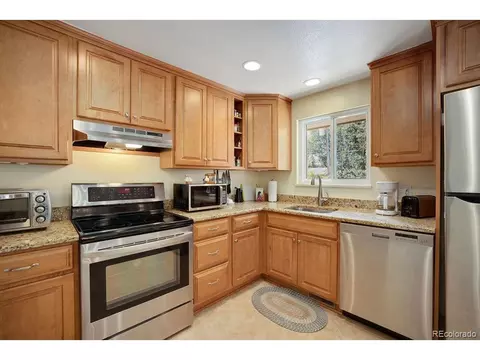 8431 Benton St, Arvada, CO 80003 photo 11