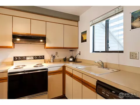 3260 47th St #102 A, Boulder, CO 80301 photo 2