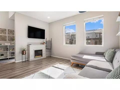 16251 E 47th Pl, Denver, CO 80239 photo 6