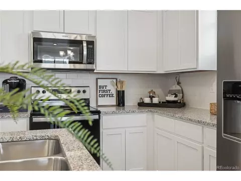 22364 E 6th Pl, Aurora, CO 80018 photo 11