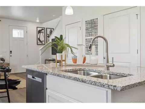 22364 E 6th Pl, Aurora, CO 80018 photo 10