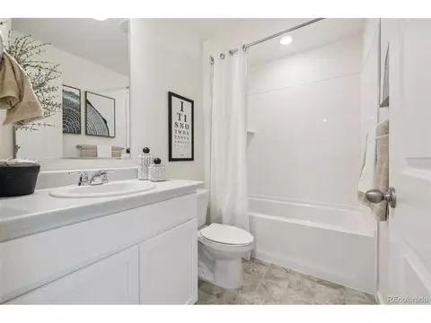 22364 E 6th Pl, Aurora, CO 80018 photo 17