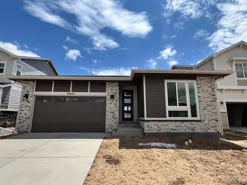 24624 E 37th Ave, Aurora, CO 80019