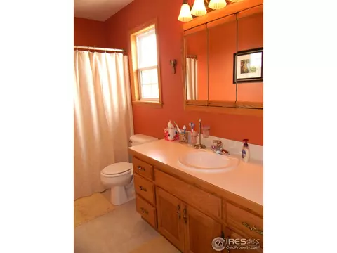 300 E Nebraska Ave, Berthoud, CO 80513 photo 17