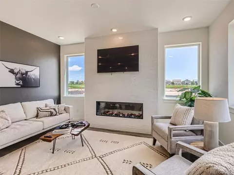 1237 S Algonquian St, Aurora, CO 80018 photo 5