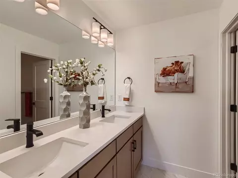 1237 S Algonquian St, Aurora, CO 80018 photo 13