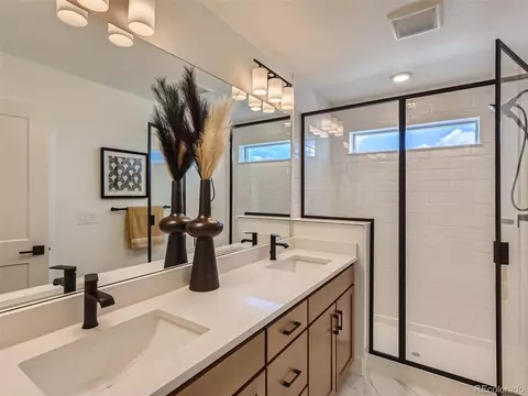 1237 S Algonquian St, Aurora, CO 80018 photo 10