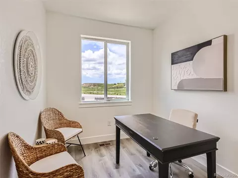 1237 S Algonquian St, Aurora, CO 80018 photo 8
