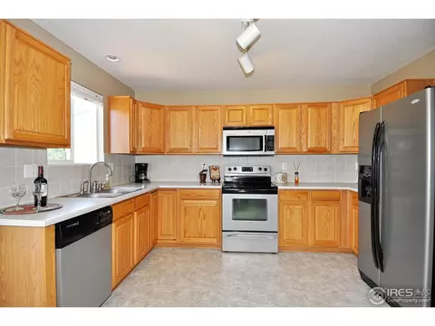 5754 Canyon Cir, Frederick, CO 80504 photo 6