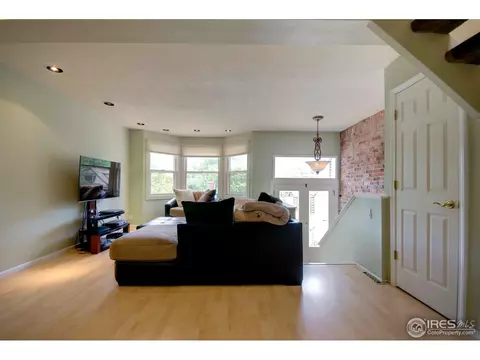 477 Pearl St, Boulder, CO 80302 photo 3