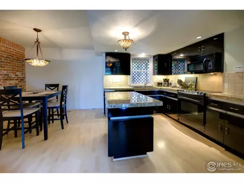 477 Pearl St, Boulder, CO 80302 photo 7