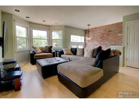 477 Pearl St, Boulder, CO 80302 photo 4