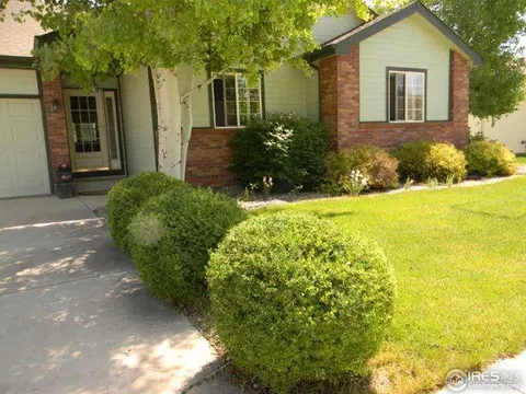 120 Common Dr, Berthoud, CO 80513 photo 2
