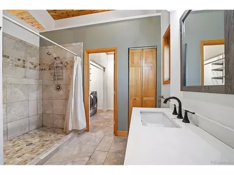 Bath - 9028 Cascade Ave, Beulah, CO 81023 photo 2 of 2