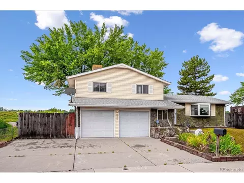9984 W Maryland Dr, Lakewood, CO 80232