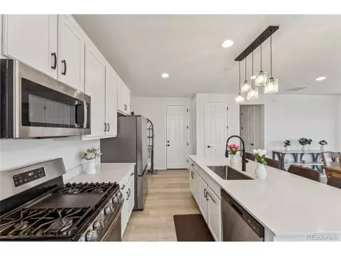 Kitchen - 24544 E 37th Ave, Aurora, CO 80019 photo 1 of 2