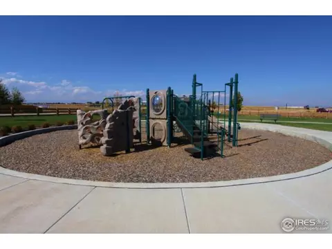 8401 Raspberry Dr, Longmont, CO 80504 photo 4