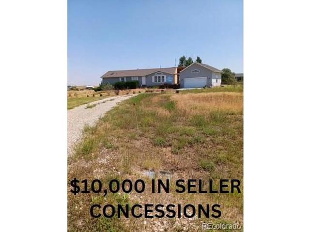 1594 S Nutmeg St, Bennett, CO 80102