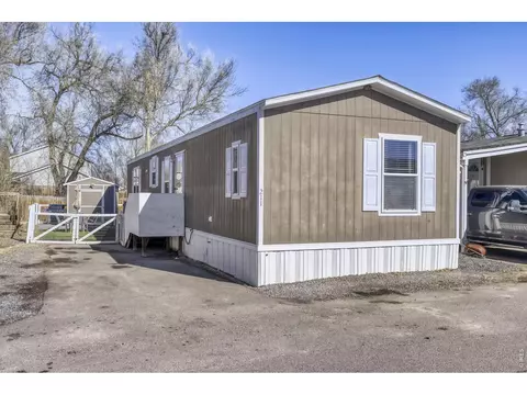 211 B St, Evans, CO 80620 photo 2