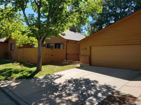 131 S Eagle Cir, Aurora, CO 80012 photo 1