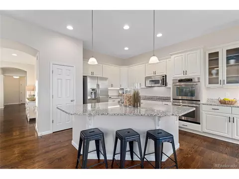 25211 E Ottawa Dr, Aurora, CO 80016 photo 2