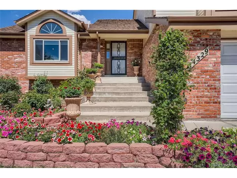 14329 E Layton Dr, Aurora, CO 80015 photo 2