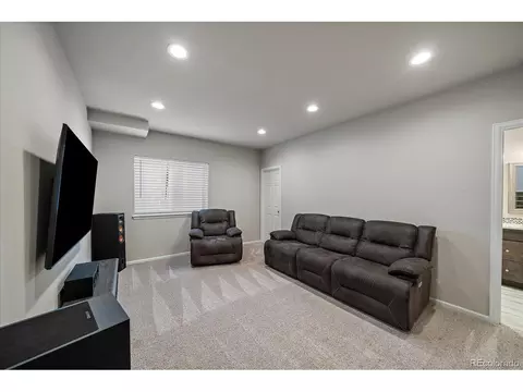 9094 E 58th Dr, Denver, CO 80238 photo 26